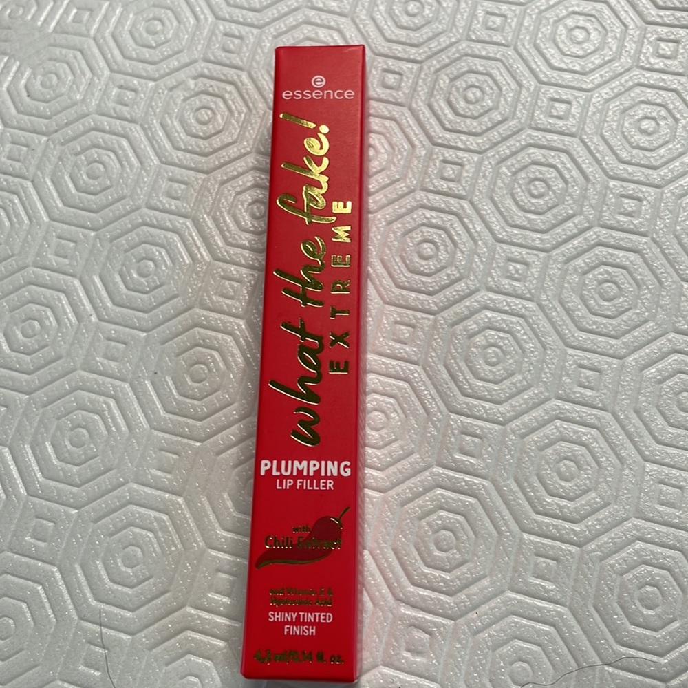 Brand new What the Fake! Extreme lip plumper w chili extract